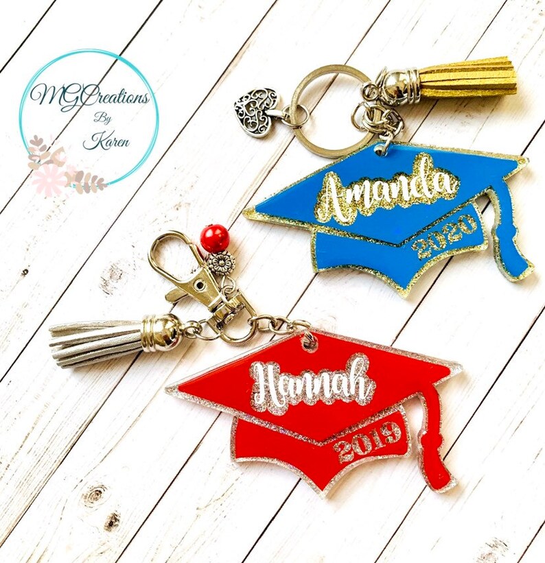 bracket necklace or keychain 2019 gold drop date charm for graduation tassel