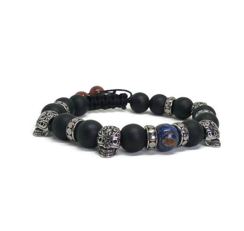 Onyx bracelet Gift for men Jewelry for men Bracelet for men Natural gemstone bracelet Skull bracelet Black beaded bracelet
