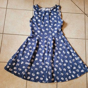 Blue jersey dress with white flowers, size L, women&#39;s dress, women&#39;s fashion, summer dress