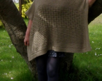 Knitted poncho / wool / hippie / boho / women poncho / cape / handknitted / camel colored / onesize / mothers day