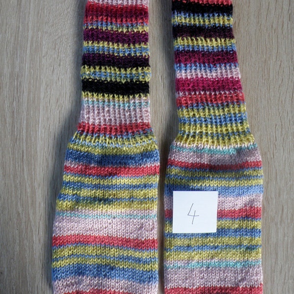 Chaussettes en laine colorées tricotées à la main avec facteur câlin, taille 38/39, colorées, bleu, jaune, orange, vert, cadeau pour toute occasion