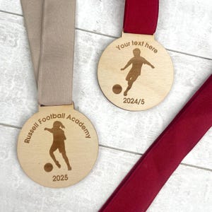 Personalised Wooden Football Medal, Custom Award for Sports Achievements, Football Gift for the Whole Team, Sports Day Memento, Soccer Gift