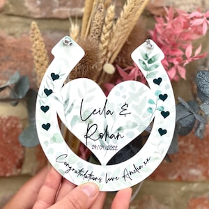 Personalised Good Luck Wedding Horseshoe Lucky Wedding Decoration White Horseshoe for Bride Mr & Mrs Wedding Present image 2