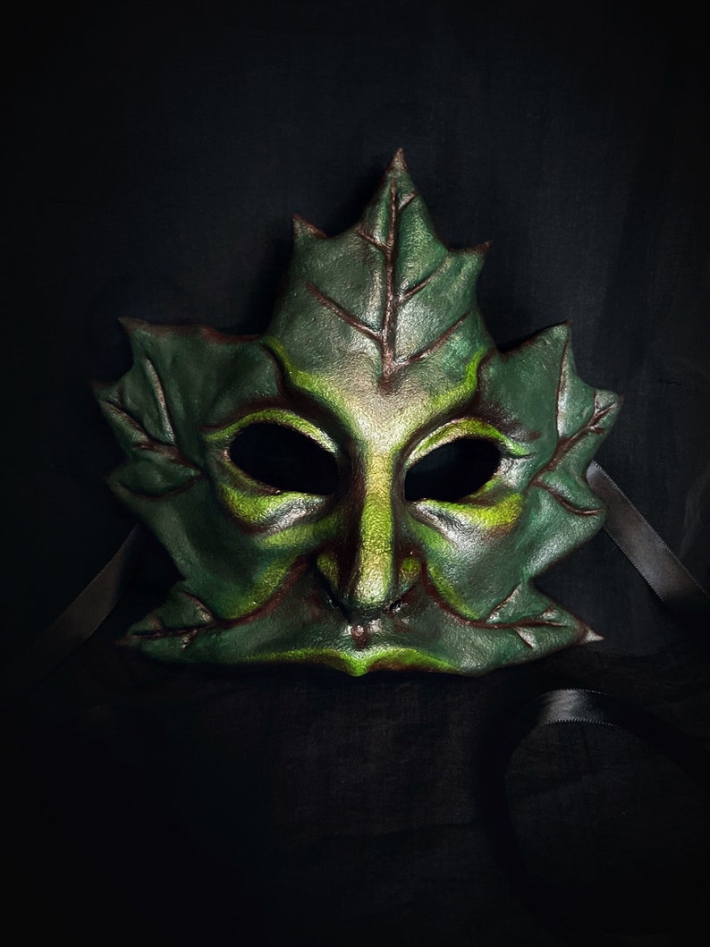 Summer Green Man mask. image 5