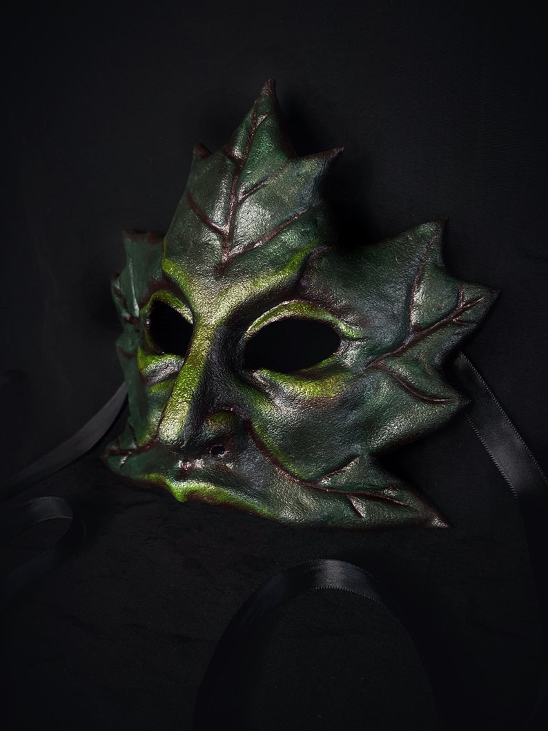 Summer Green Man mask. image 6