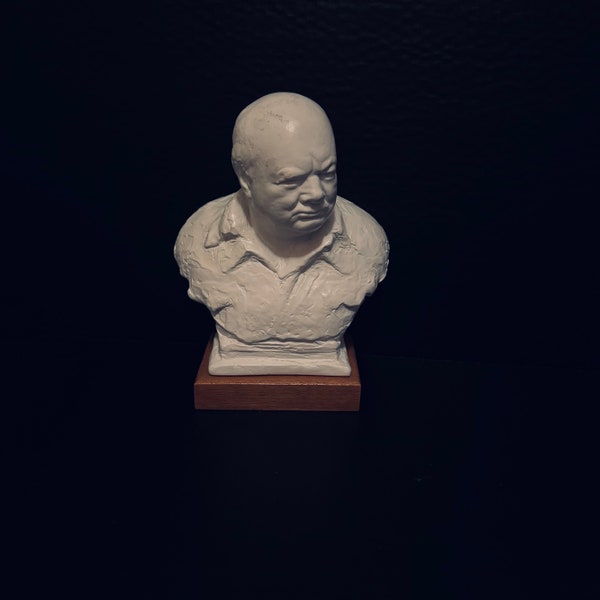 Bust of Winston churchill