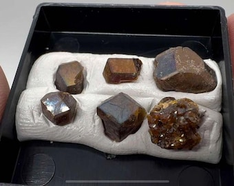 Rainbow Garnet from Kyoto, Japan