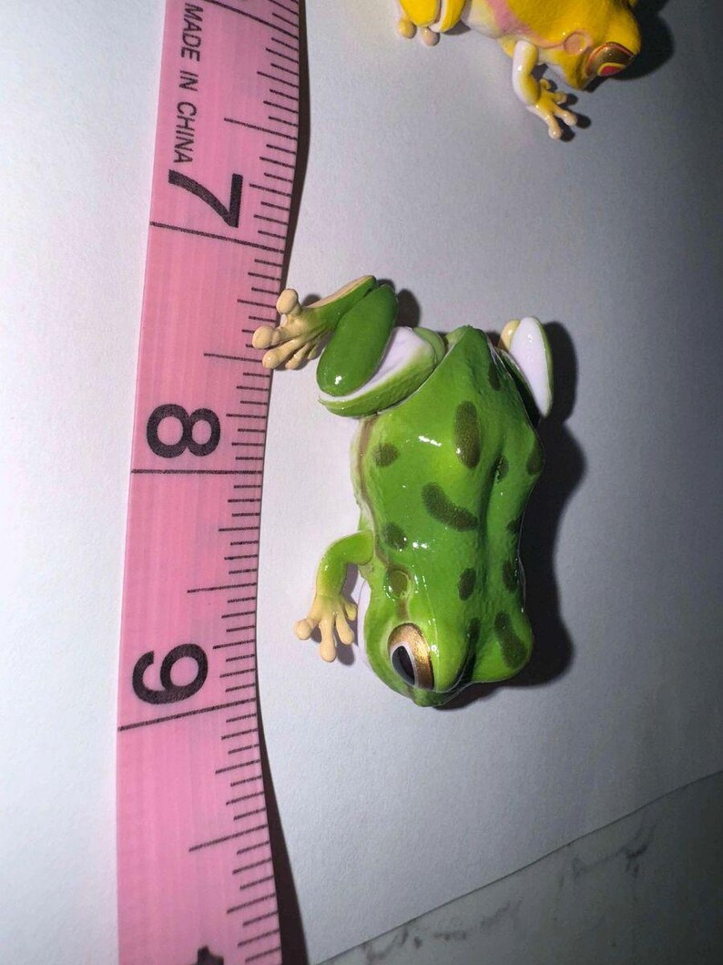 Figura articulada de rana Gachapon: Edición limitada de Bandai Toy imagen 2