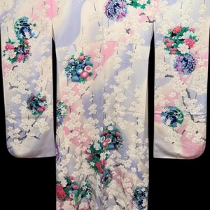 Vintage Silk Furisode Kimono #41