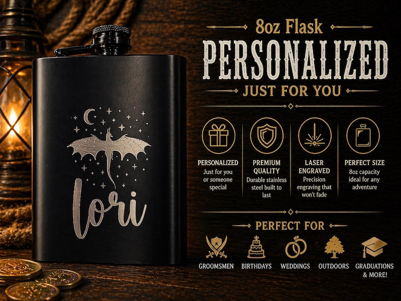Pu&ograve; includere: Un'elegante fiaschetta nera da 237 ml con un design personalizzato. La fiaschetta presenta un'incisione di drago e stelle, con il nome "Lori" sotto. La fiaschetta &egrave; progettata per testimoni, compleanni, matrimoni, attivit&agrave; all'aperto e lauree.