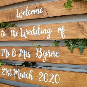 Hand Painted Rustic Personalised 'Welcome' Wedding Sign / Pallet Wood Sign / Wedding Reception / Wedding Decor / Wedding Signage image 7