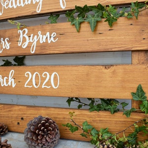 Hand Painted Rustic Personalised 'Welcome' Wedding Sign / Pallet Wood Sign / Wedding Reception / Wedding Decor / Wedding Signage image 6