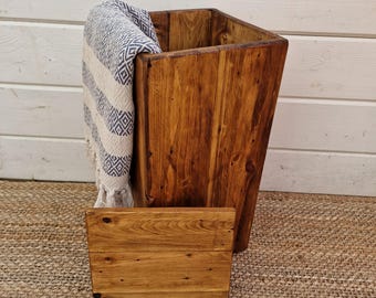 Reclaimed Wooden Laundry Basket with Lid / Handcrafted Rustic Laundry Box / Wooden Laundry Hamper / Washing Basket / Wood Laundry Basket Bin
