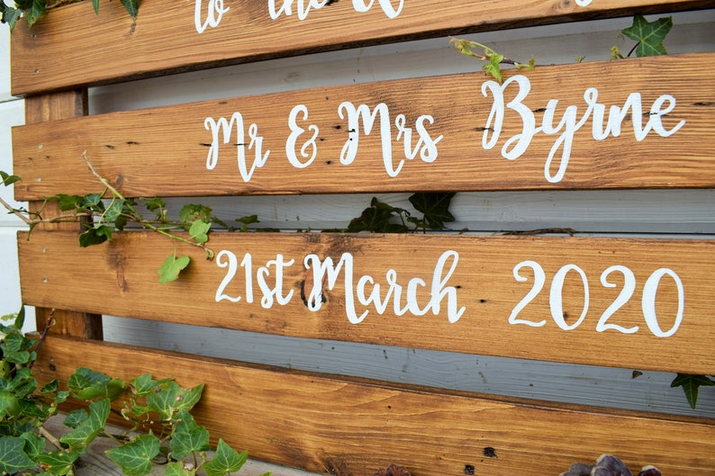 Hand Painted Rustic Personalised 'Welcome' Wedding Sign / Pallet Wood Sign / Wedding Reception / Wedding Decor / Wedding Signage image 8