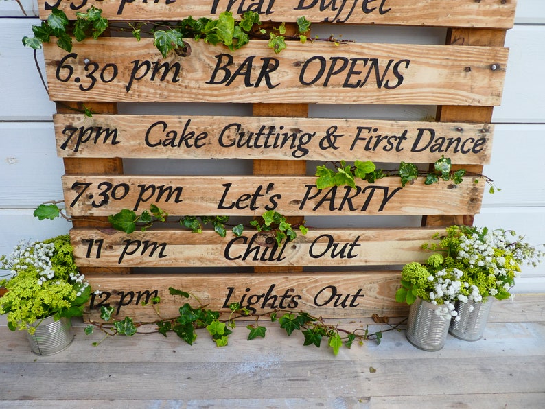 Hand Painted Rustic Personalised 'Order Of The Day' Wedding Sign / Pallet Wood Sign / Order Of Events / Wedding Reception / Wedding Decor image 6