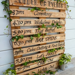 Hand Painted Rustic Personalised 'Order Of The Day' Wedding Sign / Pallet Wood Sign / Order Of Events / Wedding Reception / Wedding Decor 8