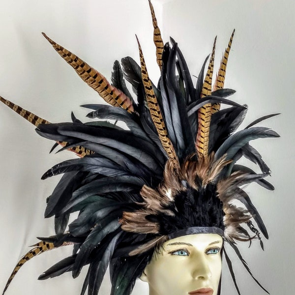 Prêtresse africaine premier cocktail et plume de faisan carnaval coiffure showgirl chapeau costume guerrier tribal africain