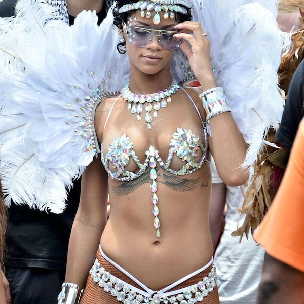 Rihanna inspired white feathers rhinestone Samba Costume Angel Wings Fantasy Fest Carnival Showgirl Set Hora Loca