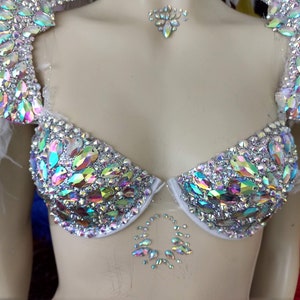 Rihanna inspired white feathers rhinestone Samba Costume Angel Wings Fantasy Fest Carnival Showgirl Set Hora Loca