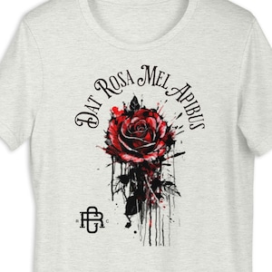 Dat Rosa Mel Apibus T-shirt Alchemy Rosicrucian Emblem Camicia Regalo Rosacroce Tee Rose Croix Rose e Bee, tee ermetico, gnostico, arte occulta