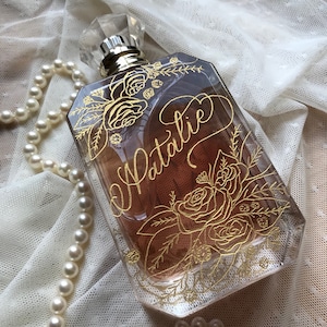 Floral Engraved Perfume Bottle, Personalized Perfume, Custom Perfume, Engrave Fragrance Bottle, Mother of the Bride Gift, Bridal Party Party