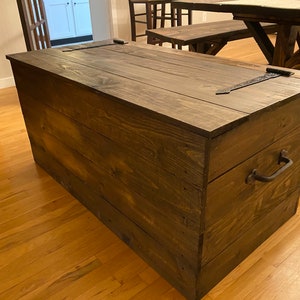 Farmhouse Wooden Storage Chest Rustic Stained Trunk - Free Shipping! (Handles not included)