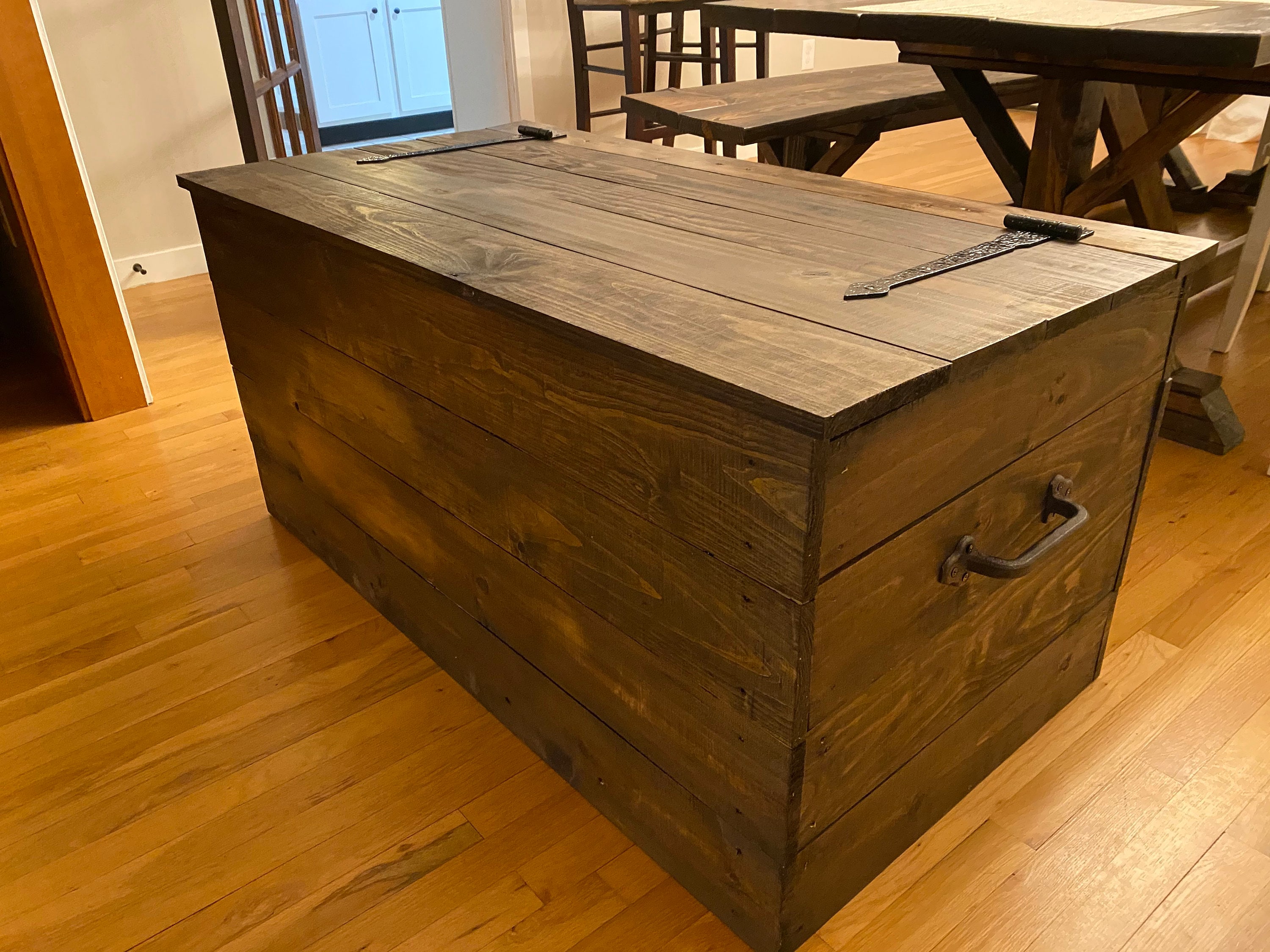 Farmhouse Style Handcrafted Wooden Storage Trunk Chest Coffee Table Rustic 