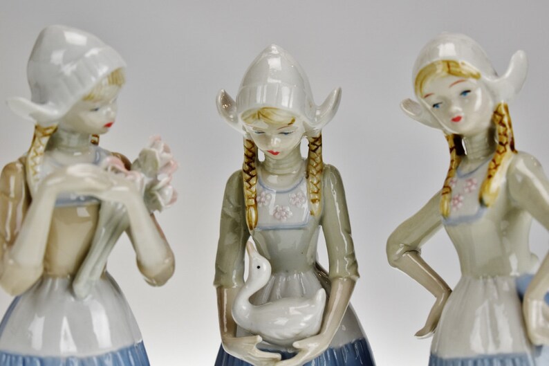Vintage Crown Royals Porcelain Figurines Set of 3 Etsy