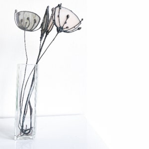 Window Suncatcher Dried Flowers Vase - Unique Stained Glass Flower for Room Decor - Fake Flower Gift for Home - Glass Flower Bouquet