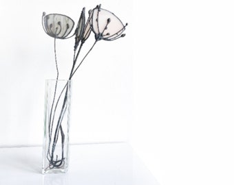 Window Suncatcher Dried Flowers Vase - Unique Stained Glass Flower for Room Decor - Fake Flower Gift for Home - Glass Flower Bouquet