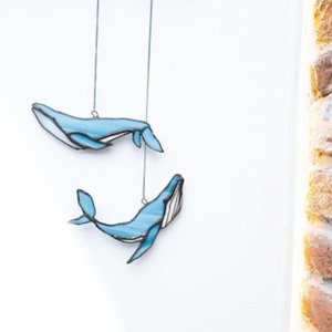 Handmade Humpback Whale Stained Glass Suncatcher - Marine Life Window Art for Housewarming Gift - Hangings suncatcher for Room Decor
