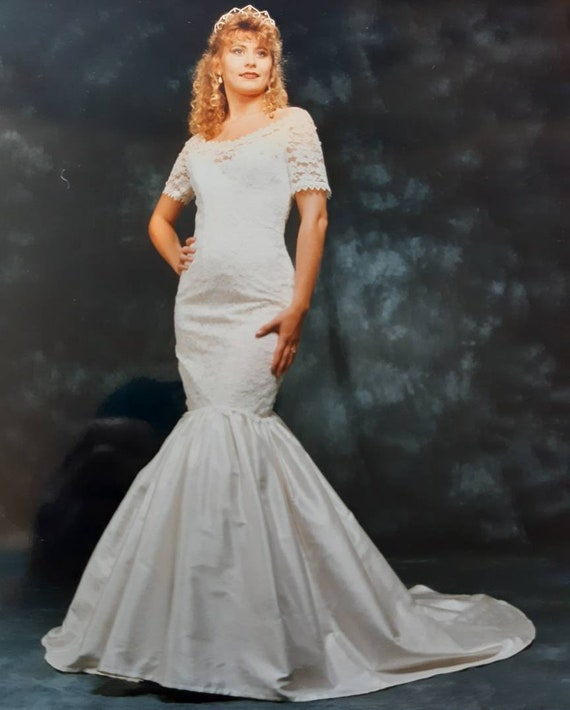 chinese dress ladies 1970s Ivory Silk Satin & Lace Hand Made Victorian Style Wedding Dress –  Palm Beach Vintage main image 1