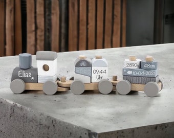 Train personnalisé en bois - cadeau de naissance - cadeau avec dates de naissance - chemin de fer avec blocs de construction