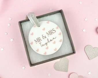 Personalised Mr and Mrs Ceramic Keepsake, Custom Name Ornament, Special Wedding Gift, Wedding Keepsake Gift, Gift for Bride and Groom