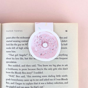Pink Iced Donut Magnetic Bookmark, Book Lover Gift, Book Worm, Cute Bookmark, Illustrated Bookmark, Food Page Saver, Book Accessories