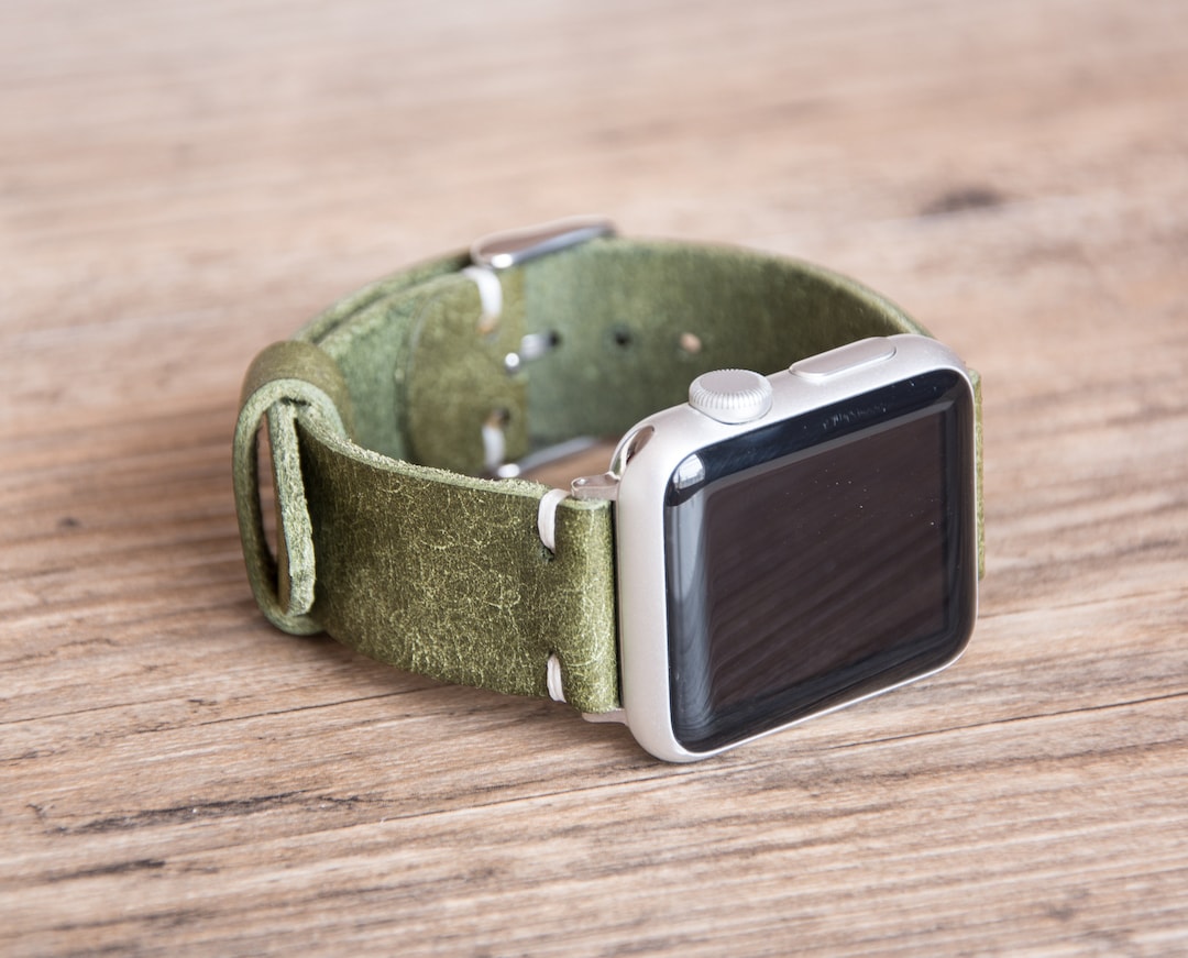 Rustic Apple Watch Leather Apple Watch Band: Distressed Rustic Style Iwatch Series 11-1 - Etsy
