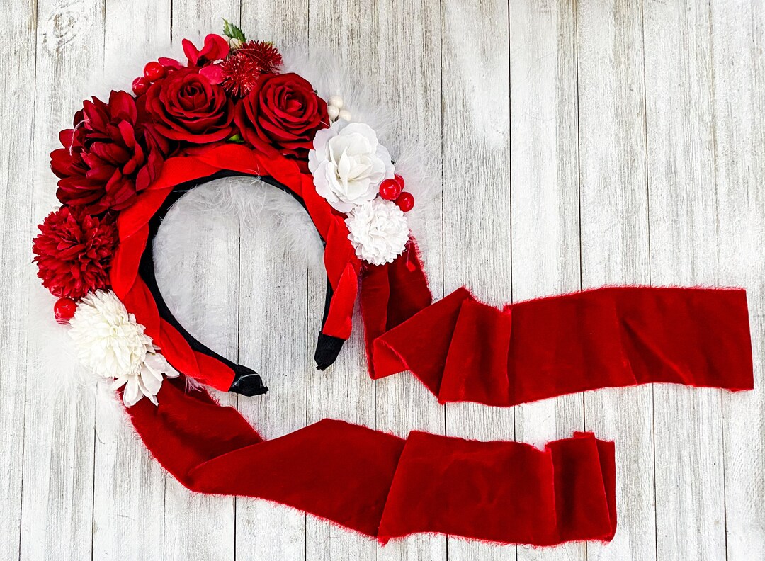 Lady Klaus Floral Crown / Yuletide Flower Crown / Christmas - Etsy