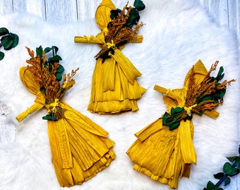 Spring Harvest Doll - GOLDEN YELLOW / Poppet for Altar / Folk Dolls / Handcrafted Dyed Corn Husk Dolls