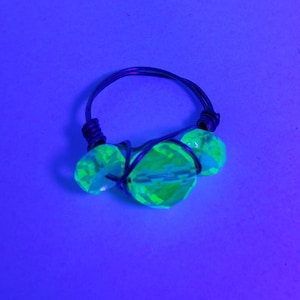Uranium Triple Beaded Ring
