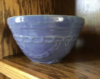 Monmouth Chain Link Swag Periwinkle Blue/Purple Mixing Serving Bowl