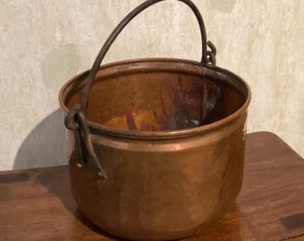 Vintage Solid Copper Bucket with Swing Handle – Rustic Hammered Pail (8" Diameter)