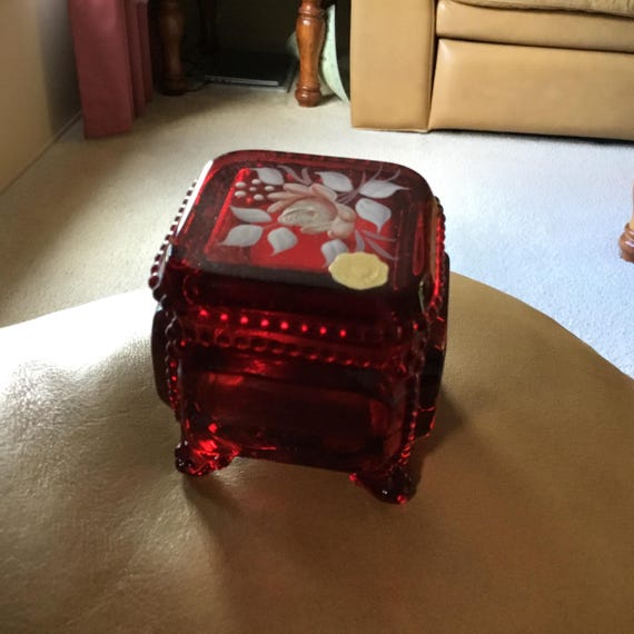 Vintage Westmoreland Ruby Red hand painted small Footed Jewel/Trinket box View 3