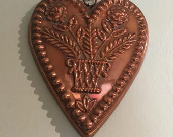 Birth Gramm Flowered Heart 7 Inch Wall Display Mold