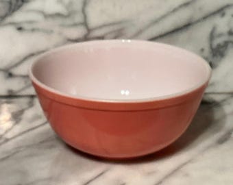 Pyrex Pink 493 Bowl 2.5 Quart