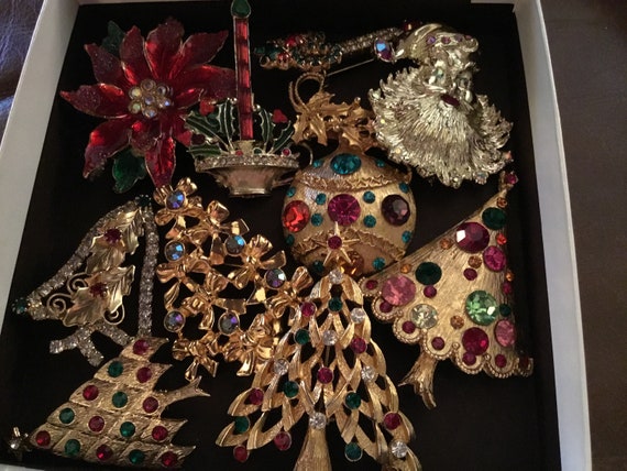 Vintage Christmas Rhinestone Pins Lot, Christmas