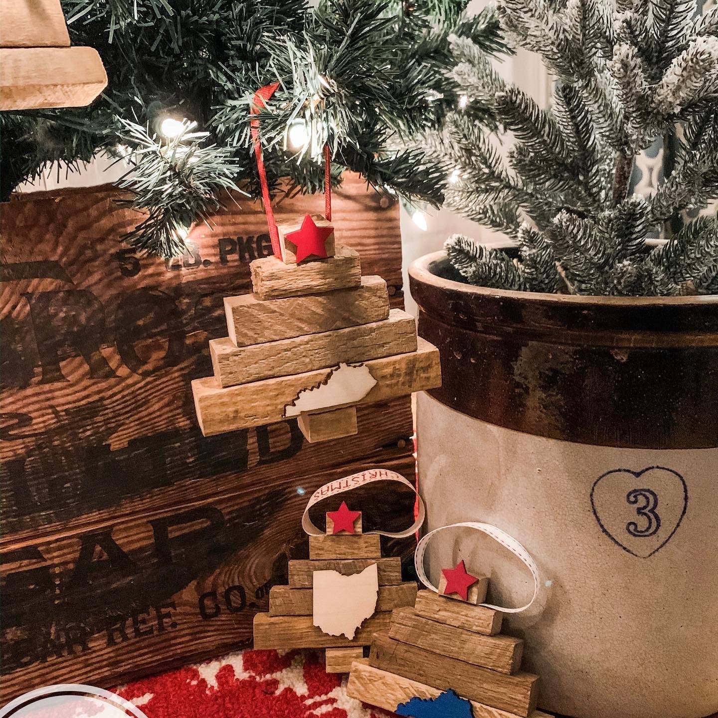 Israeli Strick Christmas 2022 The Kentucky Christmas Tree Tobacco Stick State Ornament | Etsy Israel