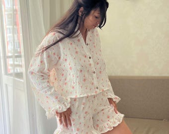 Women's Handmade Pajamas Muslin Pyjamas100%Cotton Pyjamas Shirt and Shorts Set Floral Pajama Set  Wedding Bridesmaid Summer Pajamas