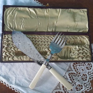 Victorian Fish Serving Set - Boxed - Mappin Brothers Sheffield - Sterling Silver Ferrule