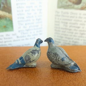 Vintage Pigeon Pair - John Hill/Johillco 1930 - Hollow-cast Lead Toy