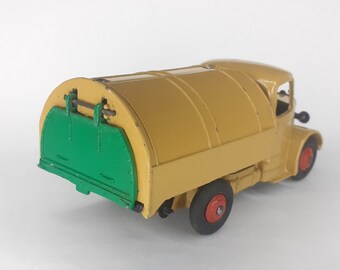 Camion vintage Dinky 25w Bedford des années 1950